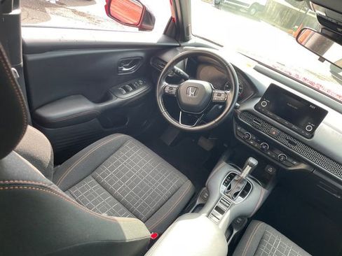 Used 2025 Honda HR-V Sport image 22