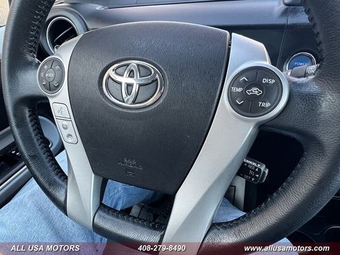 Used 2014 Toyota Prius C Four image 17