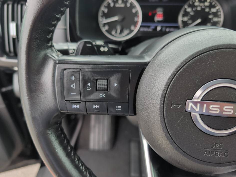 Used 2024 Nissan Pathfinder SV AWD/4WD image 19
