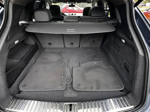 Used 2019 Porsche Cayenne image 37