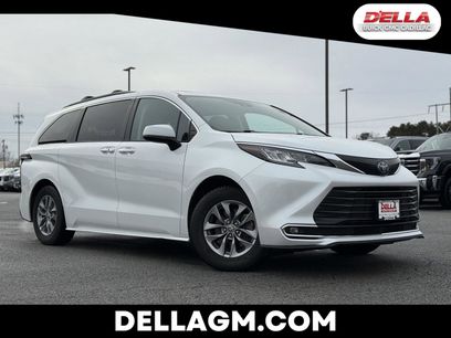 Used 2023 Toyota Sienna XLE
