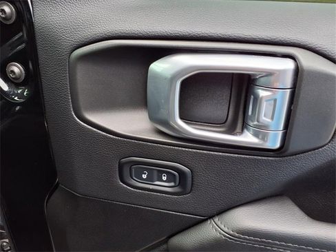 Used 2021 Jeep Wrangler Unlimited Sahara image 84