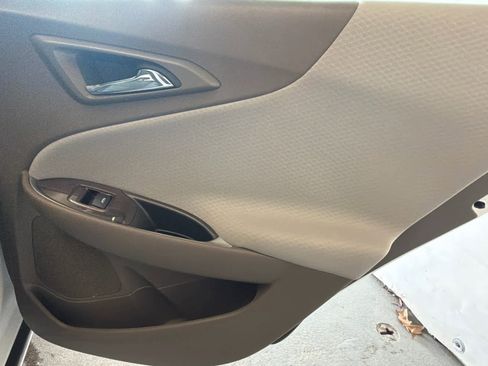 Used 2024 Chevrolet Malibu LT image 31