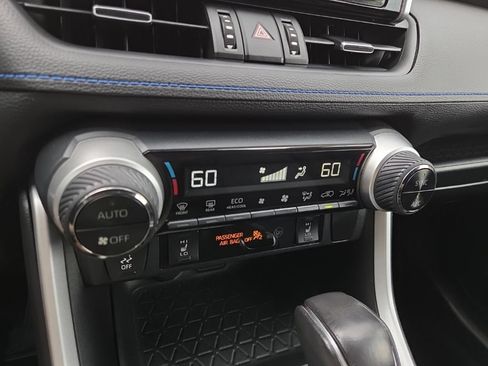 Used 2019 Toyota RAV4 XSE w/ XSE Weather Package AWD/4WD image 34