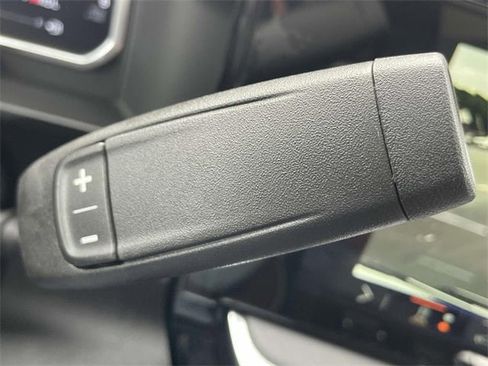 New 2026 GMC Sierra 2500 Denali Ultimate w/ LPO, Black Badging Package image 18