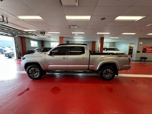 Certified 2023 Toyota Tacoma TRD Sport AWD/4WD image 6
