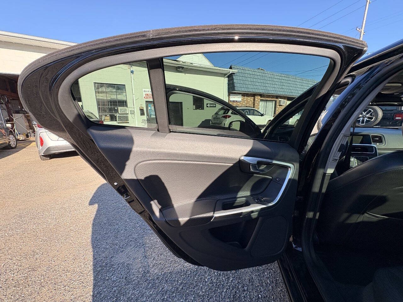 Used 2012 Volvo S60 T5 FWD image 16
