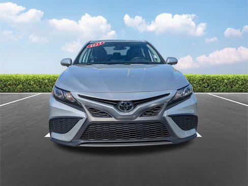 Certified 2024 Toyota Camry SE FWD image 11