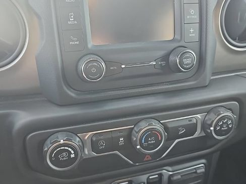 Certified 2020 Jeep Wrangler Unlimited Sport S AWD/4WD image 13
