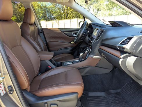 Used 2020 Subaru Forester Touring image 27