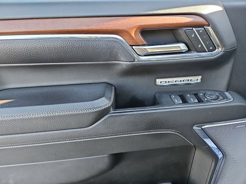 Certified 2023 GMC Sierra 1500 Denali w/ Technology Package image 12
