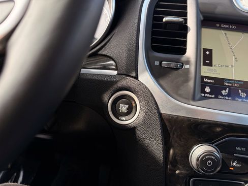 Used 2017 Chrysler 300 C w/ Safetytec Plus Group image 31