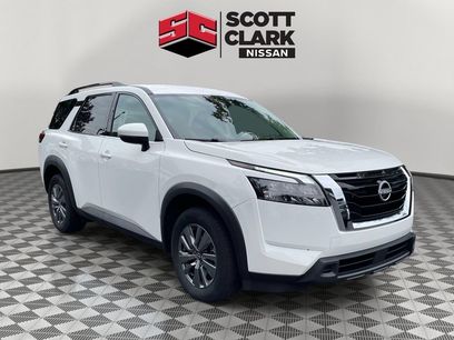 Used 2025 Nissan Pathfinder SV