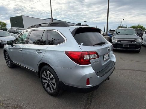 Used 2016 Subaru Outback 3.6R Limited AWD/4WD image 6