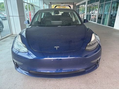 Used 2018 Tesla Model 3 Mid Range RWD image 2