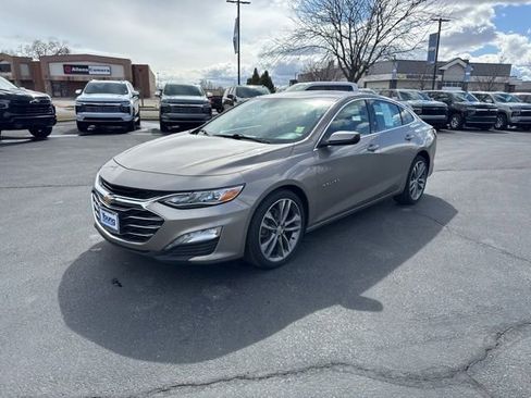 Used 2024 Chevrolet Malibu LT image 3