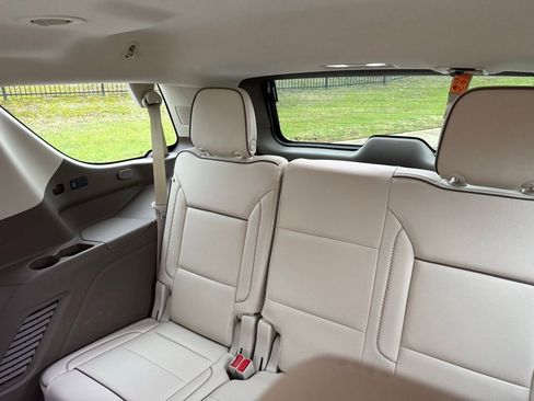 Used 2022 GMC Yukon Denali image 28