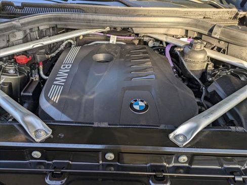 Used 2025 BMW X5 xDrive40i w/ Climate Comfort Package image 21