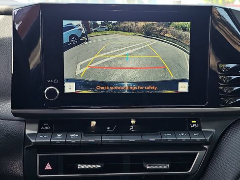 Used 2025 Toyota Camry SE FWD image 23