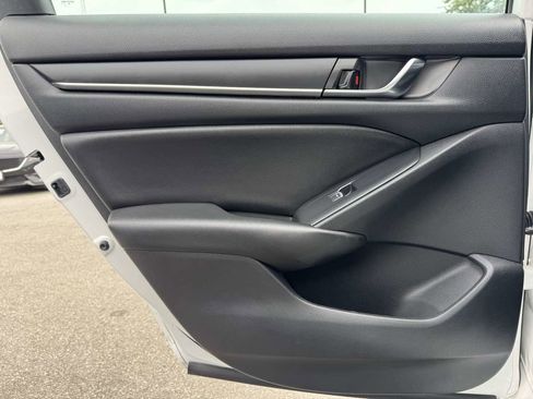 Used 2020 Honda Accord LX image 41