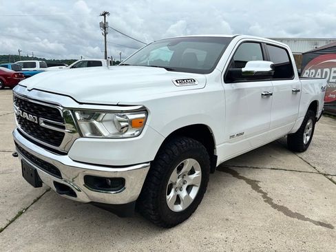 Used 2024 RAM 1500 Big Horn AWD/4WD image 3