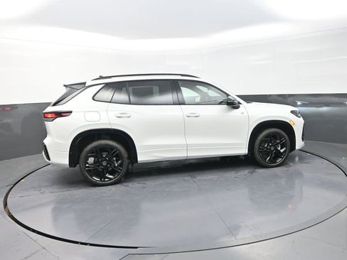 New 2026 Volkswagen Tiguan SE R-Line image 9