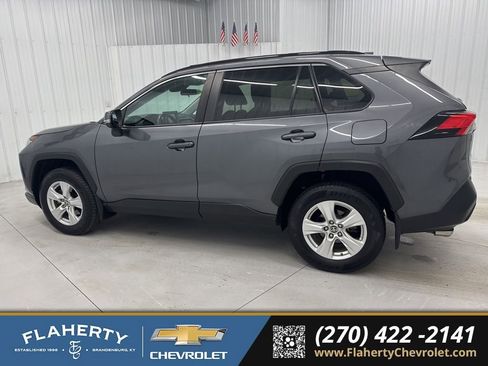 Used 2021 Toyota RAV4 XLE w/ XLE Grade Weather Package image 6
