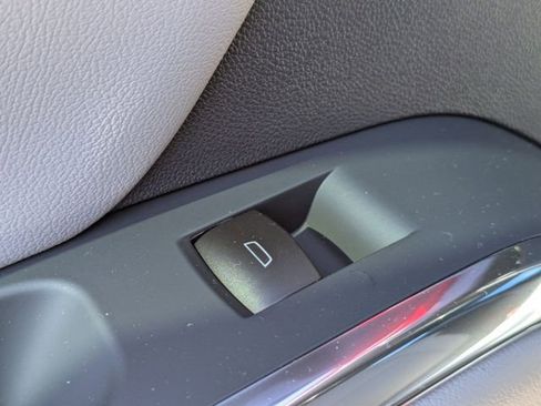 New 2026 Chevrolet Traverse LT FWD image 24