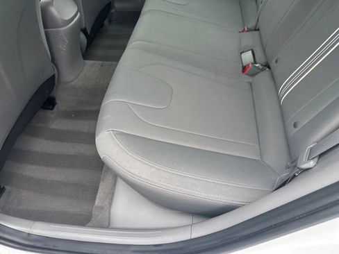 Certified 2023 Hyundai Elantra SEL w/ Convenience Package image 17