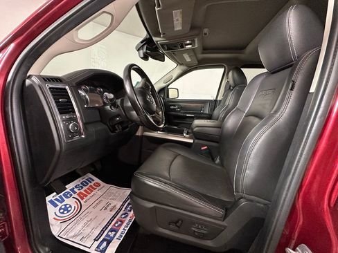 Used 2015 RAM 1500 Laramie image 11