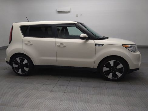 Used 2015 Kia Soul ! w/ Sun & Sound Package FWD image 11