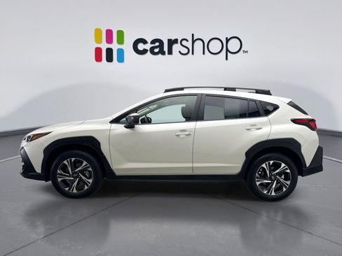 Used 2024 Subaru Crosstrek 2.0i Premium AWD/4WD image 2