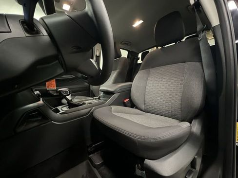 Used 2025 Ford Ranger XLT image 18