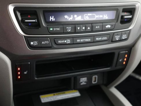 Used 2022 Honda Pilot Special Edition image 30