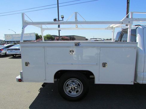 Used 2023 Ford F350 XL w/ XL Chrome Package RWD image 7