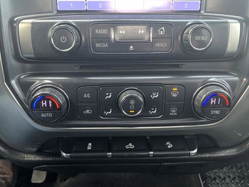 Used 2018 Chevrolet Silverado 1500 LT w/ All Star Edition AWD/4WD image 26