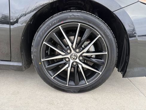 Used 2022 Toyota Camry SE image 10