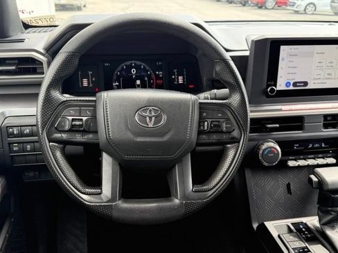 Used 2025 Toyota Tacoma SR5 AWD/4WD image 22