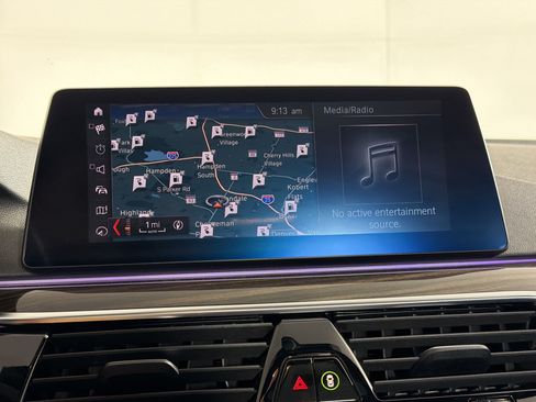 Used 2019 BMW 530e RWD image 27