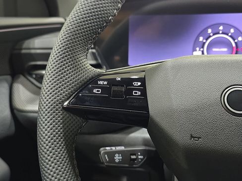 New 2026 Audi SQ5 Prestige image 16