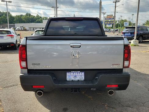 Used 2023 Honda Ridgeline Sport image 5