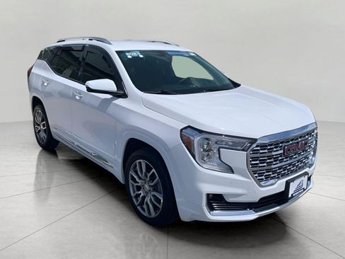 Used 2023 GMC Terrain Denali AWD/4WD image 1