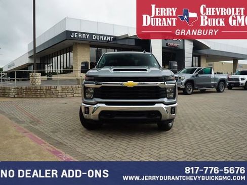 Used 2025 Chevrolet Silverado 2500 LT w/ Convenience Package AWD/4WD image 2