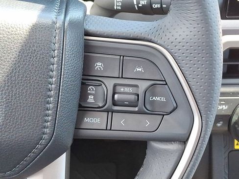 New 2026 Toyota 4Runner TRD Off-Road Premium AWD/4WD image 18