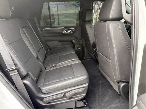 Used 2023 Chevrolet Tahoe Z71 w/ Luxury Package image 15