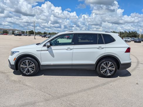 Used 2024 Volkswagen Tiguan Wolfsburg Edition AWD/4WD image 7
