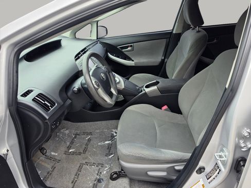 Used 2012 Toyota Prius Two FWD image 22