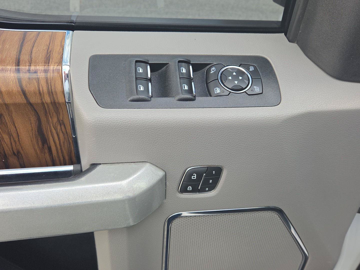 Used 2019 Ford F150 Lariat AWD/4WD image 20