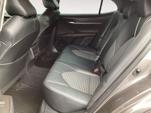 Used 2022 Toyota Camry SE FWD image 25