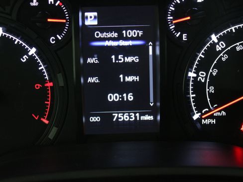 Used 2021 Toyota 4Runner SR5 Premium AWD/4WD image 39